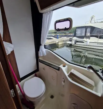 ספינת מלון Sun Camper 35